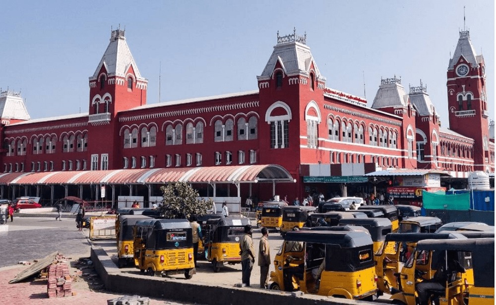 Chennai's MGR Railway Station is now Fully Powered by Solar Energy