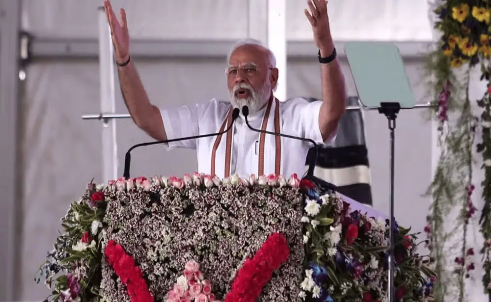 Palli Becomes India's First Carbon-Neutral Panchayat, & The Prime Minister Mr. Modi Inaugurates a 500-kilovolt Solar Facilitys