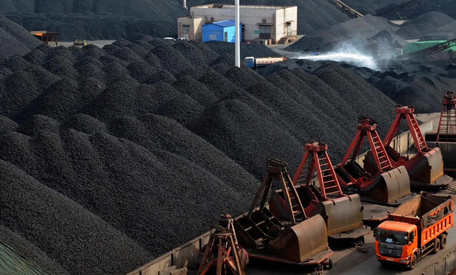 Coal Ministry and MNRE Join Hands to Set Up Renewable Energy Projects in India