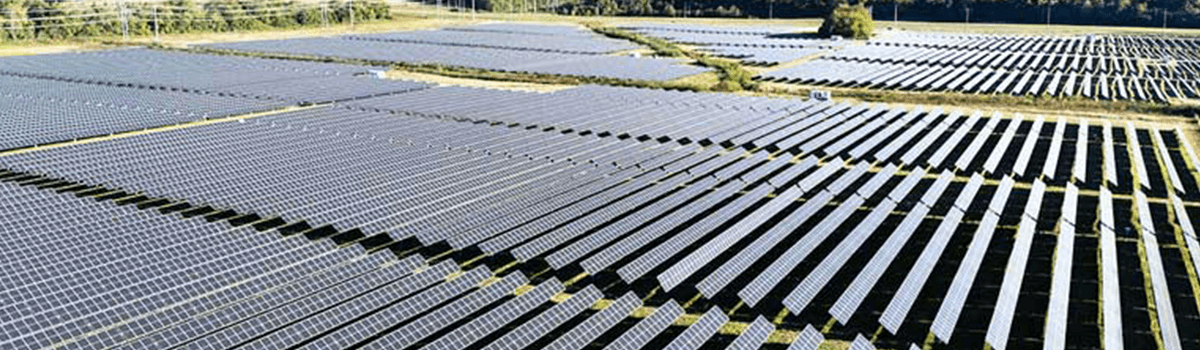 Large solar power plants contributing to India’s renewable energy growth